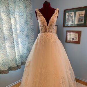 Beautiful Justin Alexander Bianca Dress (Style 88198)